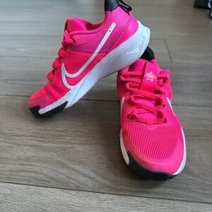 Girls Nike Sneakers Size 1